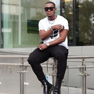 Какие повседневные ботинки носить с черными брюками карго