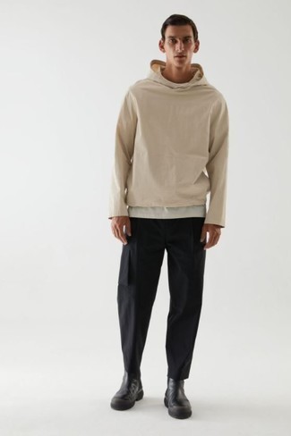 Какие ветровки носить с черными брюками карго