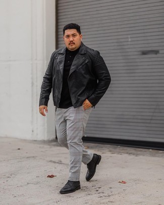 Какие косухи носить с черными повседневными ботинками мужчине