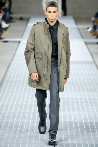 Какие парки носить с черными повседневными ботинками мужчине