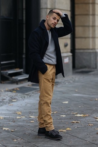 Какое полупальто носить с черными повседневными ботинками