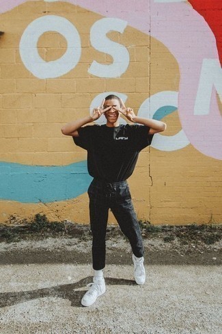 С чем носить черные брюки чинос в клетку