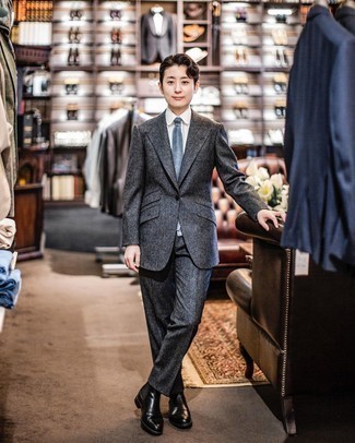 Какие костюмы носить с черными ботинками челси