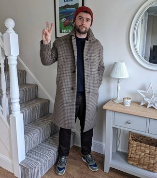 Какие кроссовки носить с черными брюками чинос