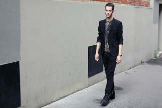 Как носить черные брюки чинос с черным пиджаком