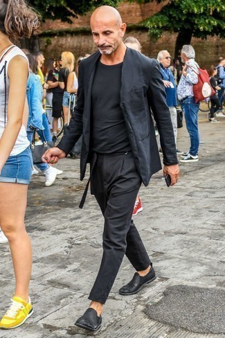 Как носить черные брюки чинос с черным пиджаком