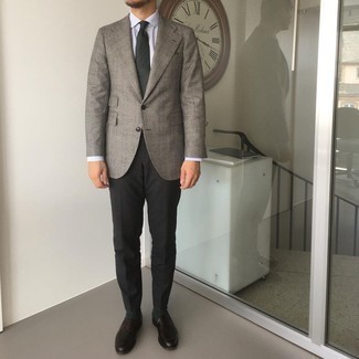 Какие пиджаки носить с черными брюками чинос