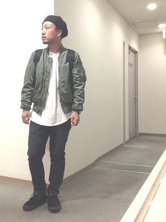 Какие бомберы носить с черными брюками чинос