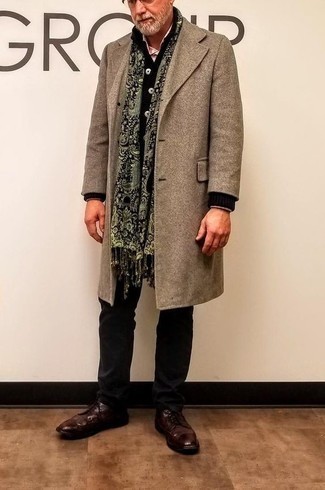 Какие кардиганы носить с черными брюками чинос