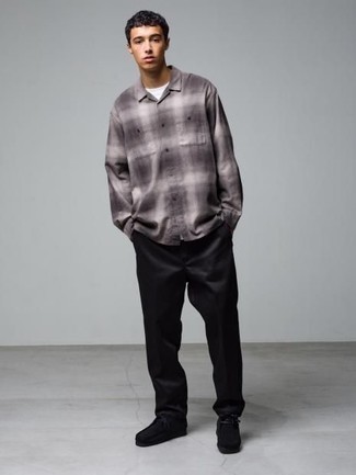 Какие ботинки дезерты носить с черными брюками чинос