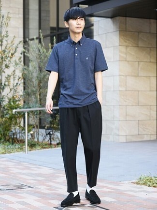 Какие футболки-поло носить с черными брюками чинос