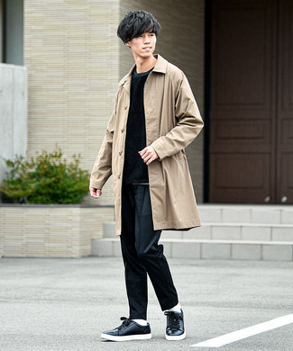 Какие дождевики носить с черными брюками чинос