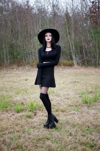 С чем носить черные кожаные массивные ботильоны