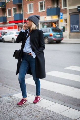 Какие джинсы скинни носить с черным пальто