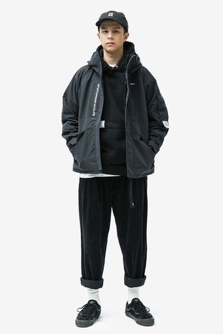 С чем носить черные вельветовые брюки чинос