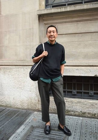 Какие лоферы носить с черным свитером с круглым вырезом мужчине