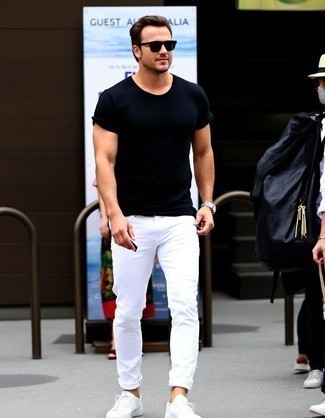 С чем носить черную футболку с круглым вырезом мужчине