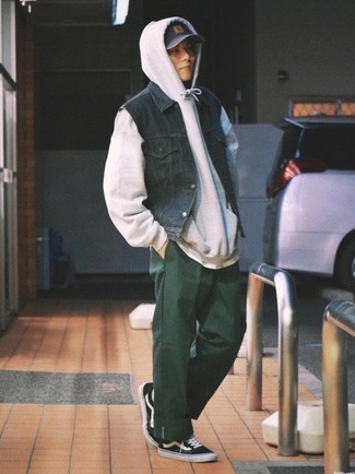 С чем носить черный джинсовый жилет мужчине