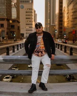 С чем носить черную джинсовую куртку мужчине