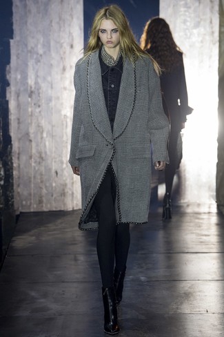 Какие леггинсы носить с черной джинсовой курткой