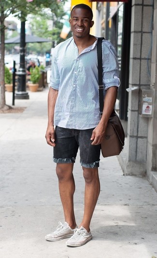 С чем носить черные джинсовые шорты мужчине