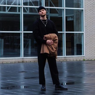 Какие длинные пальто носить с черными туфлями дерби