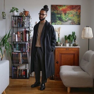 Какие длинные пальто носить с черными туфлями дерби