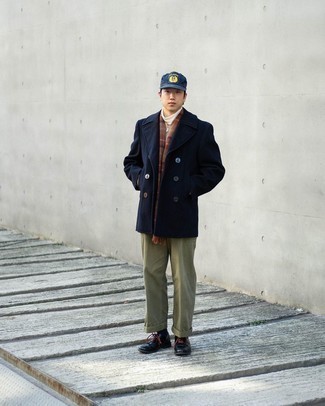 Какое полупальто носить с черными туфлями дерби