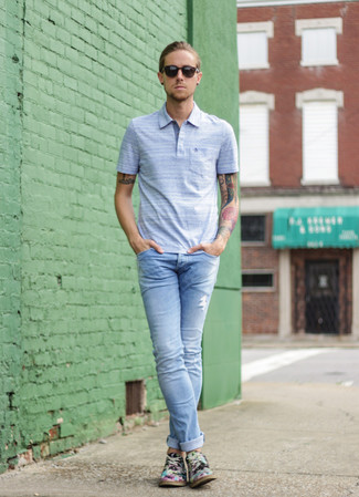 Какие футболки-поло носить с черными туфлями дерби