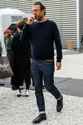 Какие свитшоты носить с черными туфлями дерби