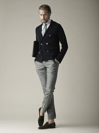 Какие лоферы носить с черным двубортным пиджаком мужчине