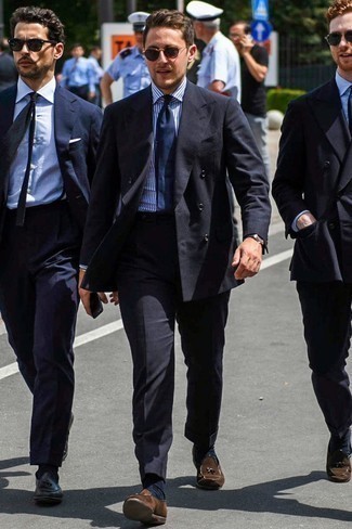 Как носить черные классические брюки с черным пиджаком мужчине