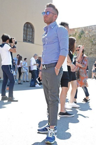 С чем носить черный кожаный ремень с украшением мужчине