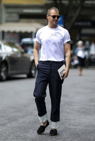 Какие брюки чинос носить с черными эспадрильями