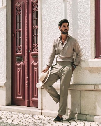 Какие брюки чинос носить с черными эспадрильями