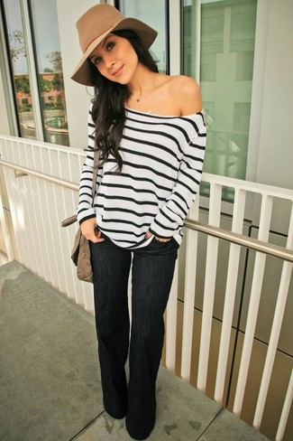 С чем носить черные джинсы-клеш