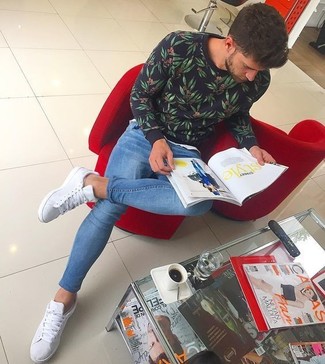 С чем носить черный свитшот с цветочным принтом мужчине