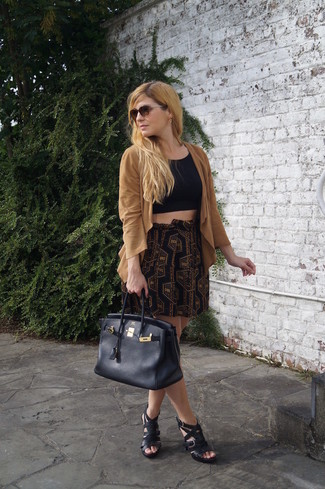 Какие косухи носить с черными гладиаторами