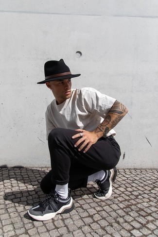 С чем носить черную шляпу мужчине