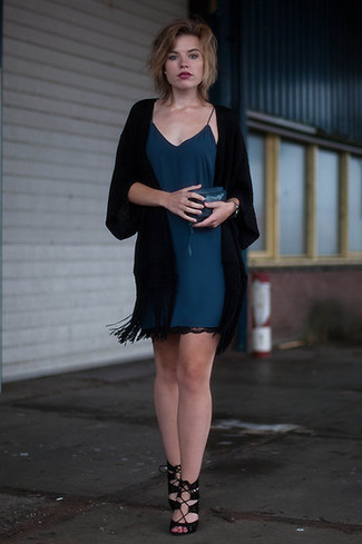 Какое кимоно носить с черными босоножками на каблуке