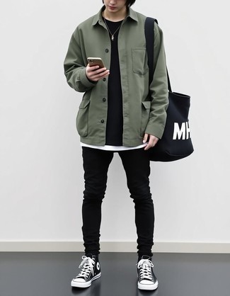 С чем носить черные высокие кеды мужчине