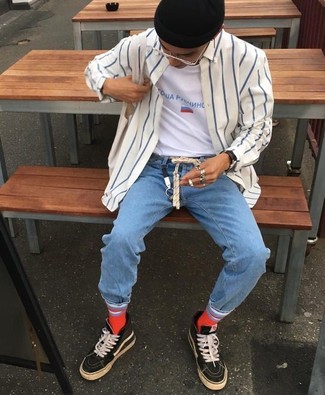 С чем носить черные высокие кеды мужчине