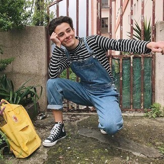 Какие комбинезоны носить с черными высокими кедами мужчине