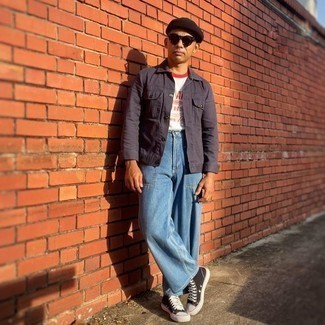 Какие куртки-рубашки носить с черными высокими кедами мужчине