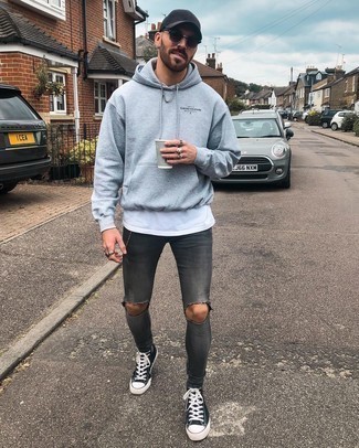 Какие майки носить с черными высокими кедами мужчине