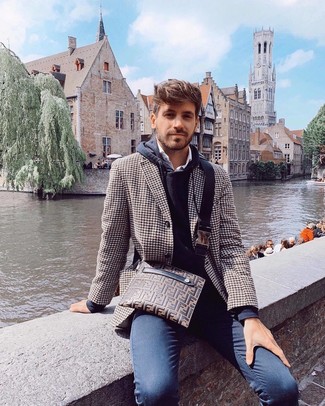 Какие пиджаки носить с черным худи мужчине