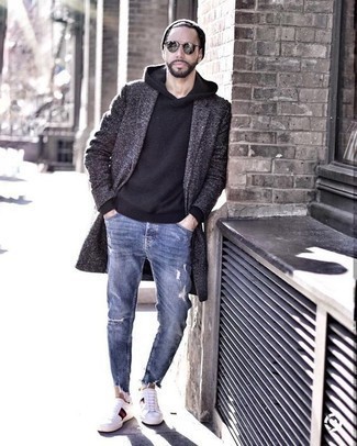 Как носить черный худи с серым длинным пальто