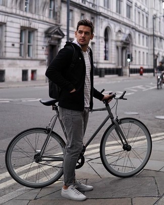 Какие джинсы носить с черным худи мужчине