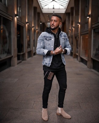 Какие джинсы носить с черным худи мужчине