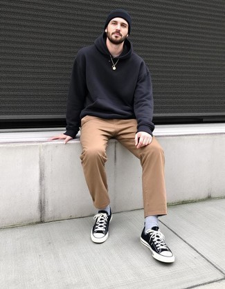 С чем носить черный худи мужчине